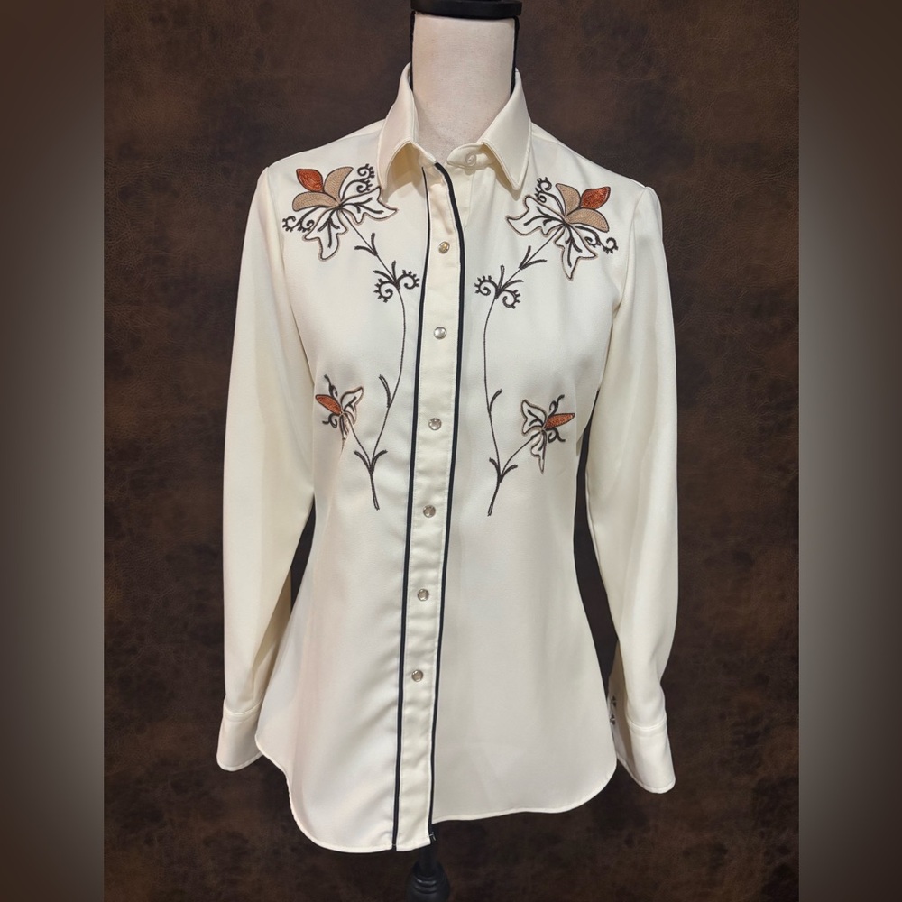 Vintage Cameo Rose embroidered blouse